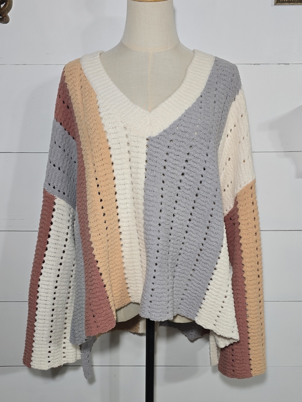 POL Oversized Open Knit Colorblock Striped V Neck Sweater M